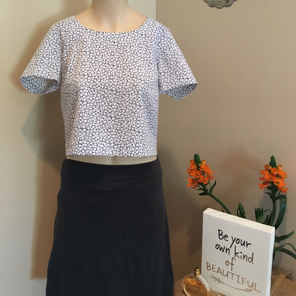 Price✂️ JOA top